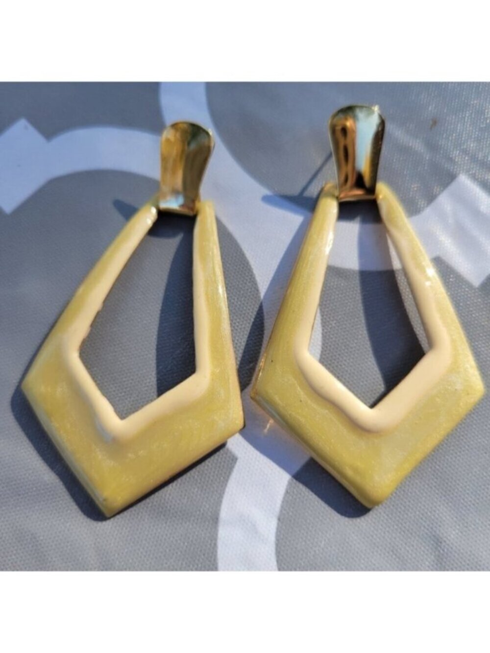 Set of 4 1980's Goldtone Pierced Earrings - Picture 2 of 6